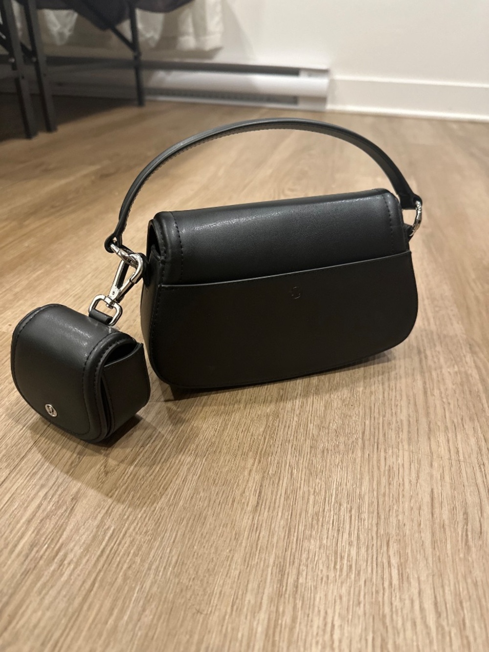 Lululemon Black Handbag - Picture 2 of 2
